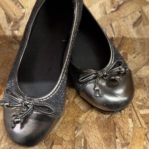 Michael Kors Metallic Black Dress Shoes size 1Y